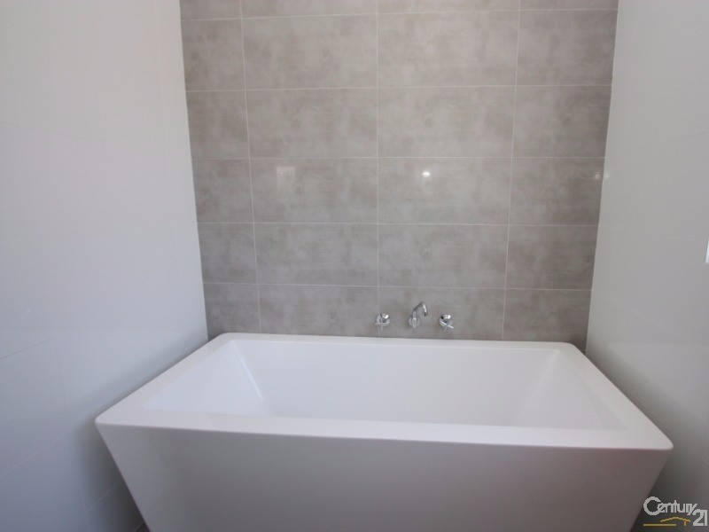 30/41 Regentville Road, Glenmore Park NSW 2745