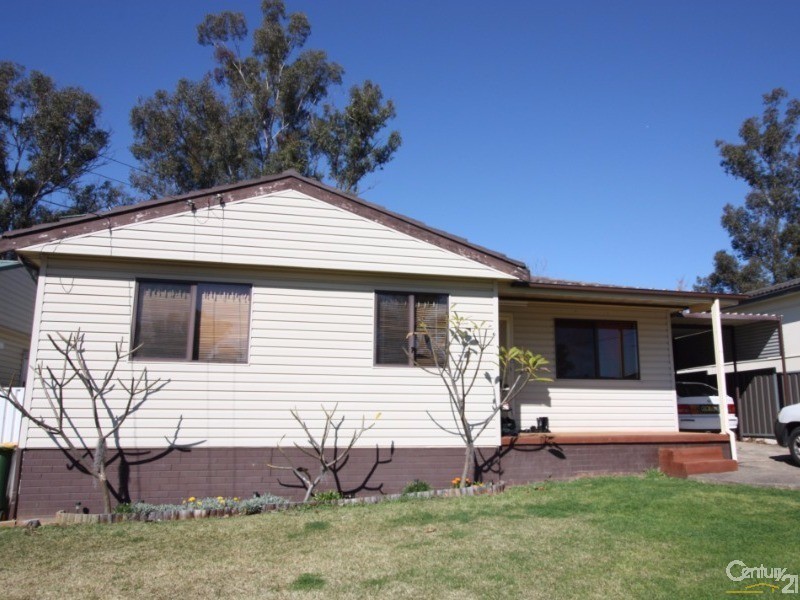 10 Dorset Street, Cambridge Park NSW 2747