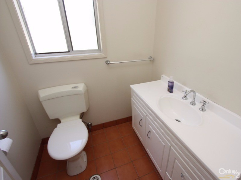 10 Dorset Street, Cambridge Park NSW 2747