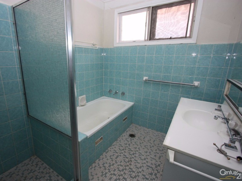 61 Barry Street, Cambridge Park NSW 2747