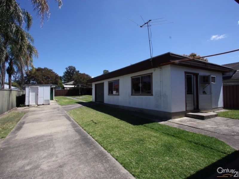 61 Barry Street, Cambridge Park NSW 2747