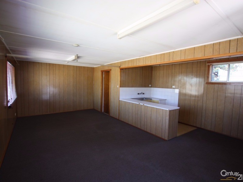 61 Barry Street, Cambridge Park NSW 2747