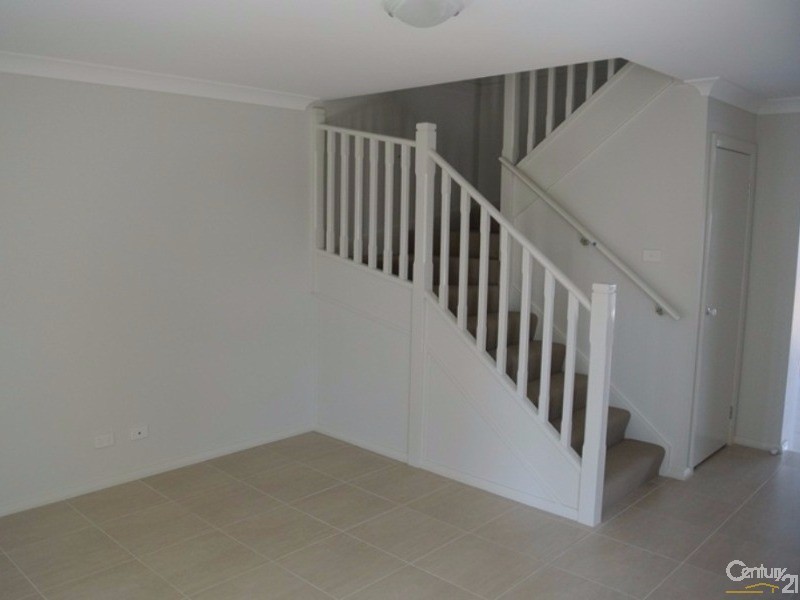 24 Glenmore Ridge Drive, Glenmore Park NSW 2745