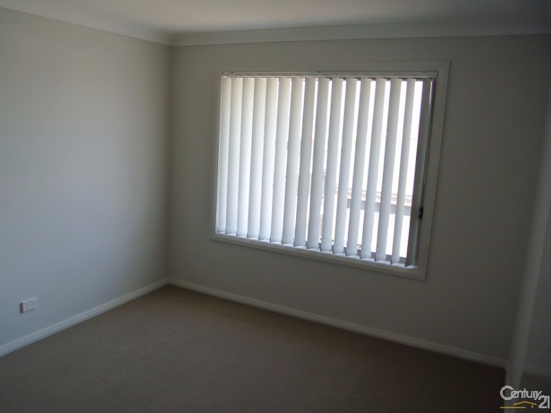 24 Glenmore Ridge Drive, Glenmore Park NSW 2745