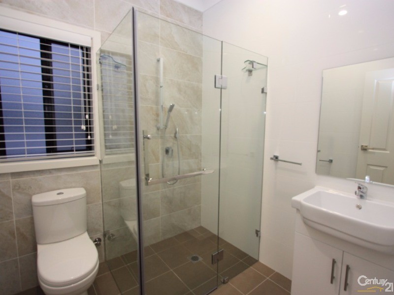 20 White Parade, St Marys NSW 2760