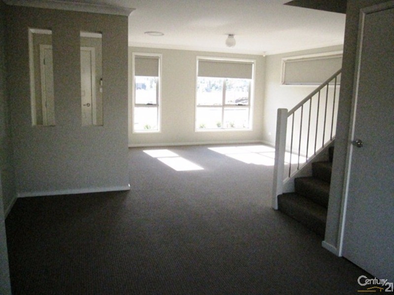 42 Lapwing Way, Cranebrook NSW 2749