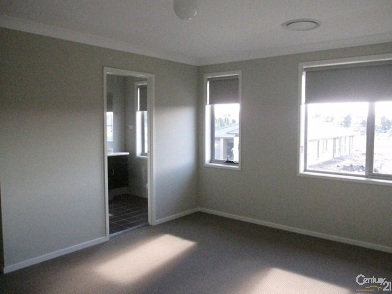 42 Lapwing Way, Cranebrook NSW 2749