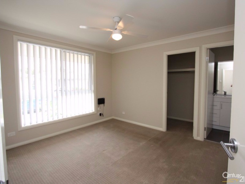 26 Finsbury Circuit, Ropes Crossing NSW 2760