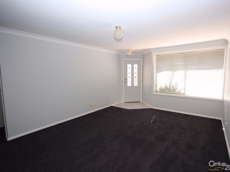 2/13 Lethbridge Street, Penrith NSW 2750