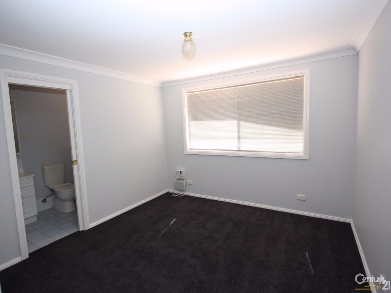 2/13 Lethbridge Street, Penrith NSW 2750