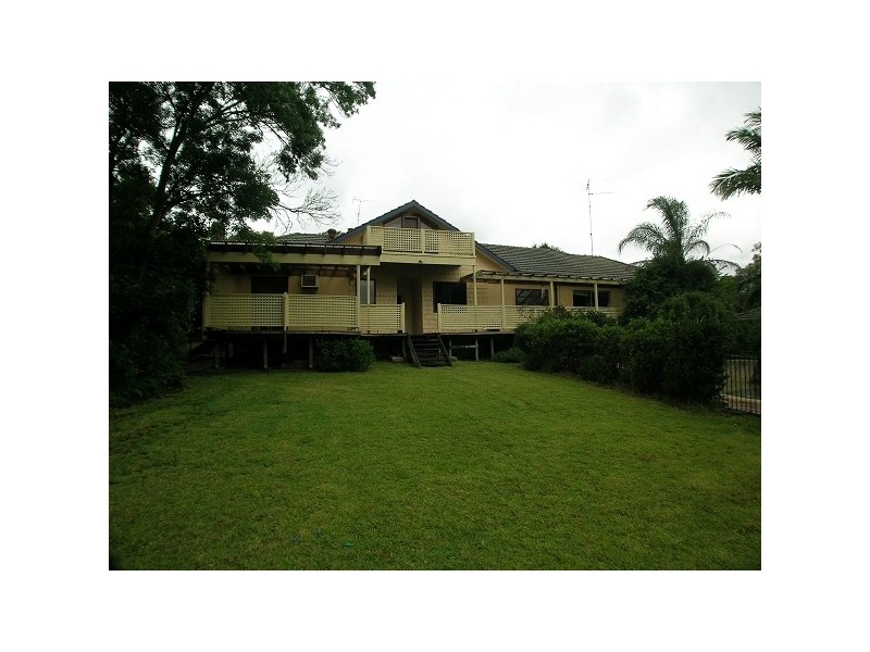 6 Alanas Avenue, Oatlands NSW 2117