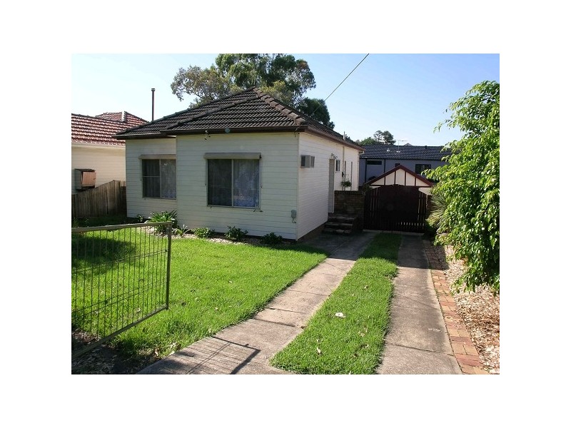 83 Amy Street, Regents Park NSW 2143