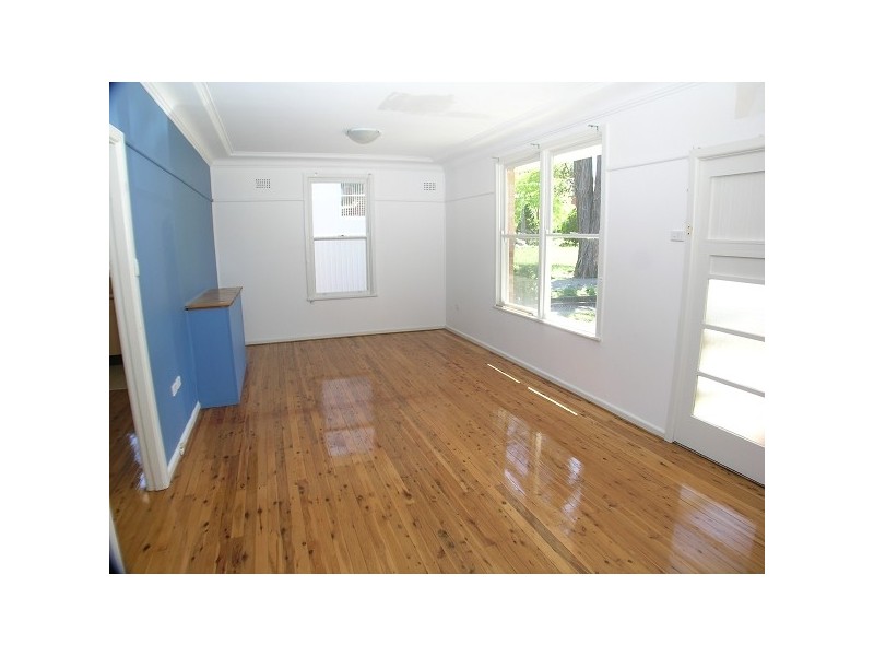 18 Charles Street, Oatlands NSW 2117