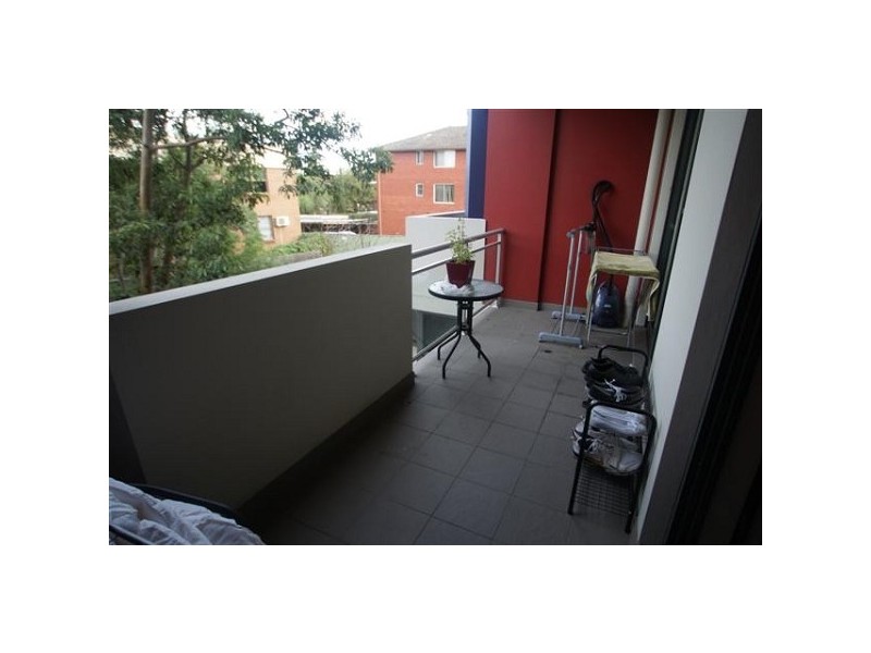 2/163-171 Hawkesbury Road, Westmead NSW 2145