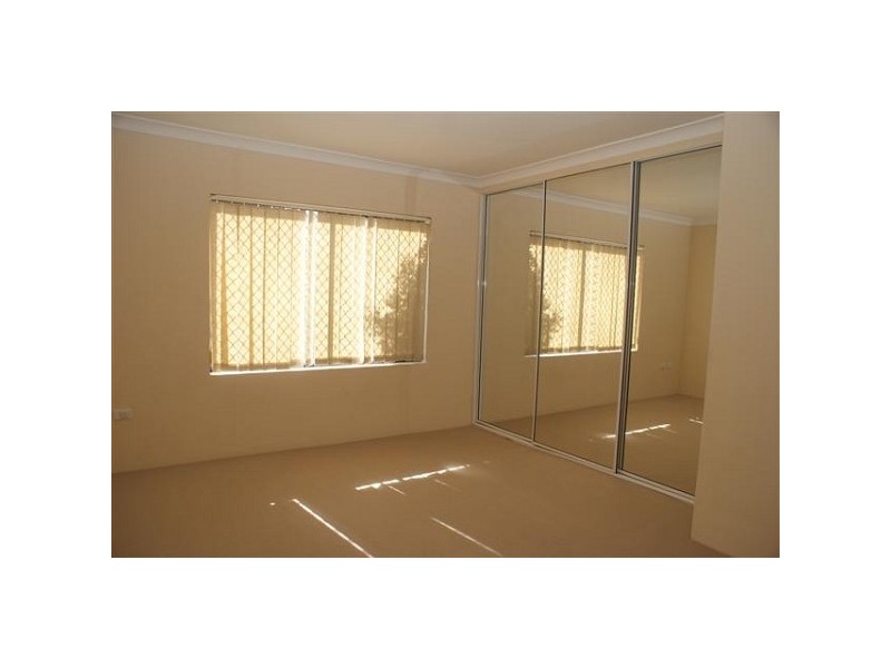 1/18-22 Campbell Street, Northmead NSW 2152