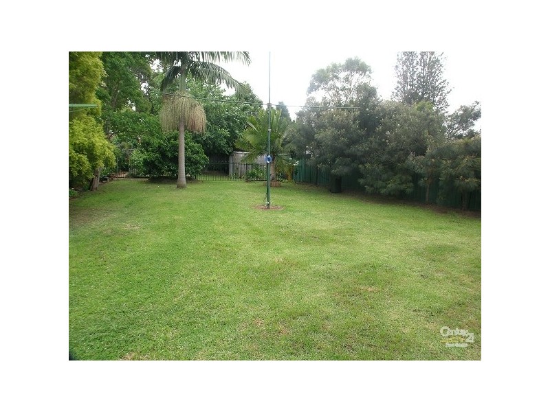 37 Hart Drive    Cumberland  Hwy off street parking in Lower Mount St Cul De Sac, Constitution Hill NSW 2145