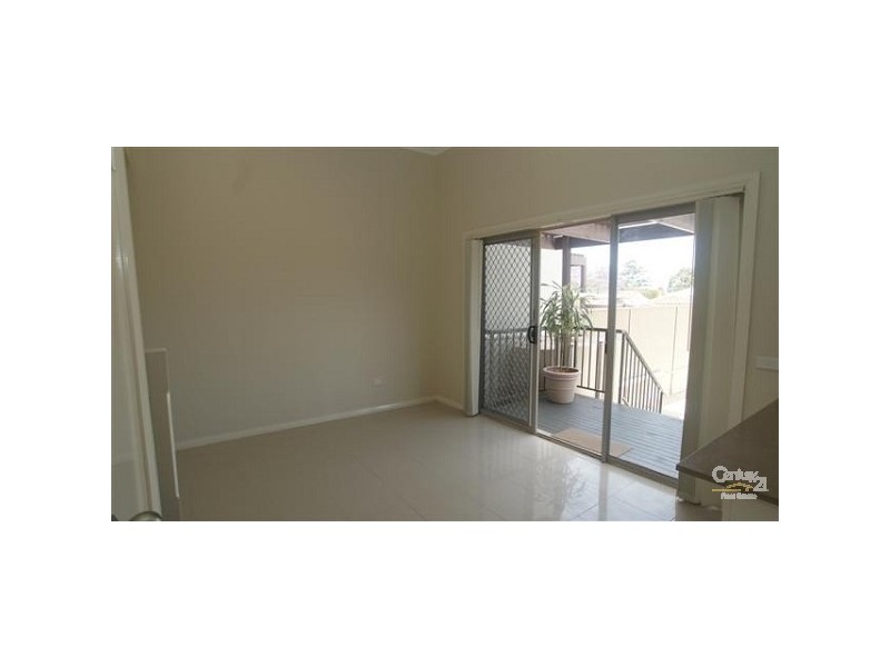 9/169 Cornelia Road Entrance Via Amazon Road, Toongabbie NSW 2146