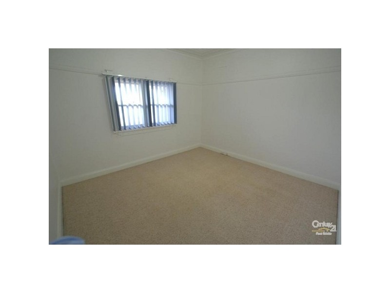 42 Amos Street, Westmead NSW 2145