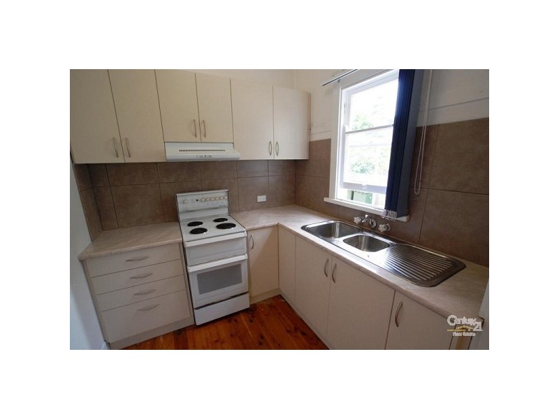 42 Amos Street, Westmead NSW 2145