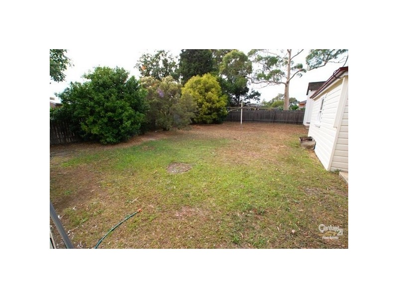 42 Amos Street, Westmead NSW 2145