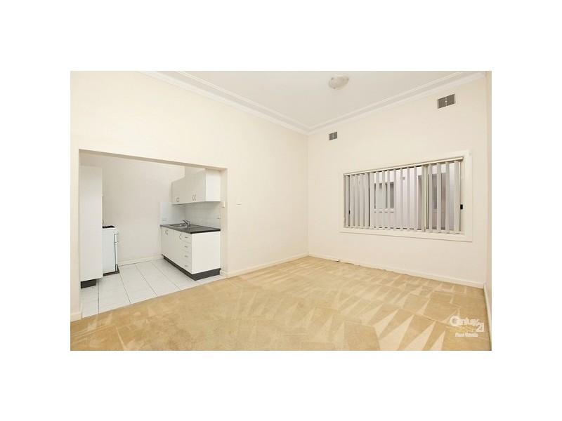 2/82 Weston Street, Harris Park NSW 2150