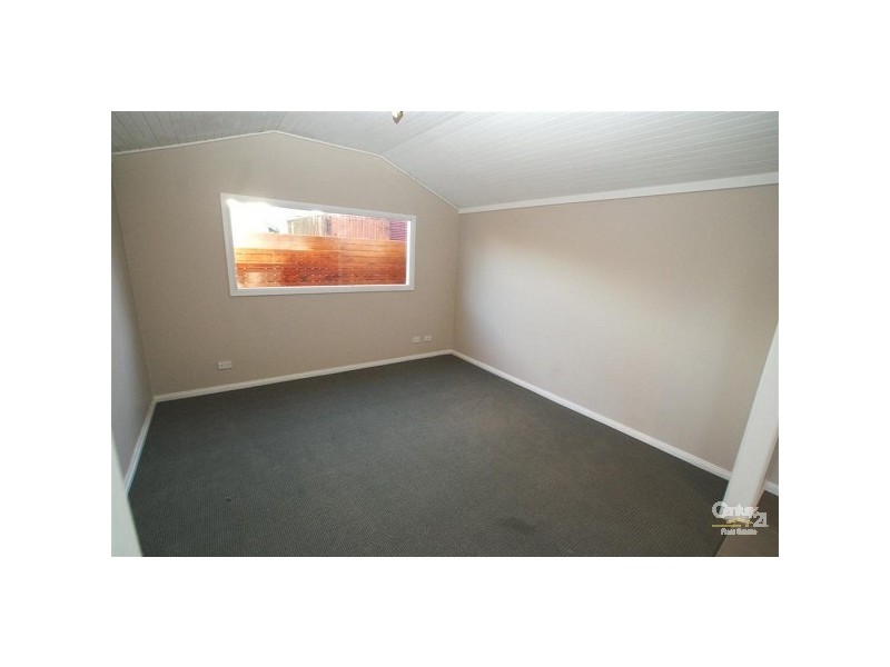 Flat, 22 Short Street, Rosehill NSW 2142