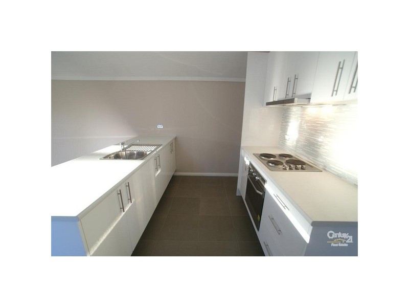 Flat, 22 Short Street, Rosehill NSW 2142