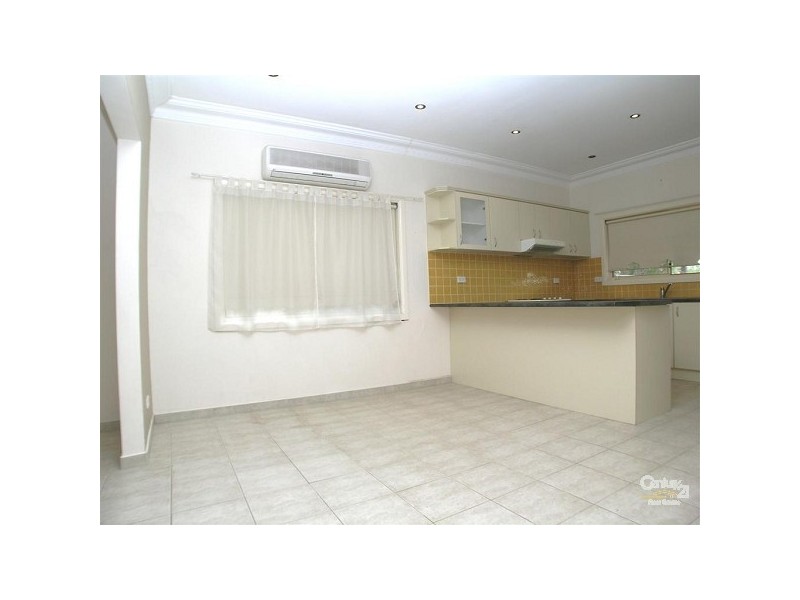 18 Johnstone St, Guildford NSW 2161