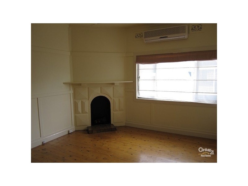 96 SAMPSON STREET, Orange NSW 2800