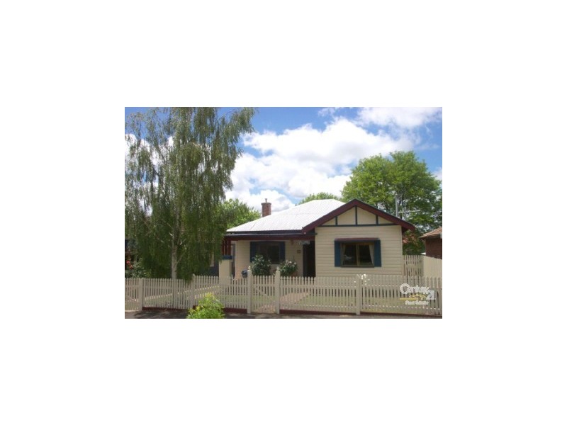 96 SAMPSON STREET, Orange NSW 2800