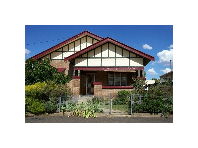 22 WILLIAM STREET, Orange NSW 2800