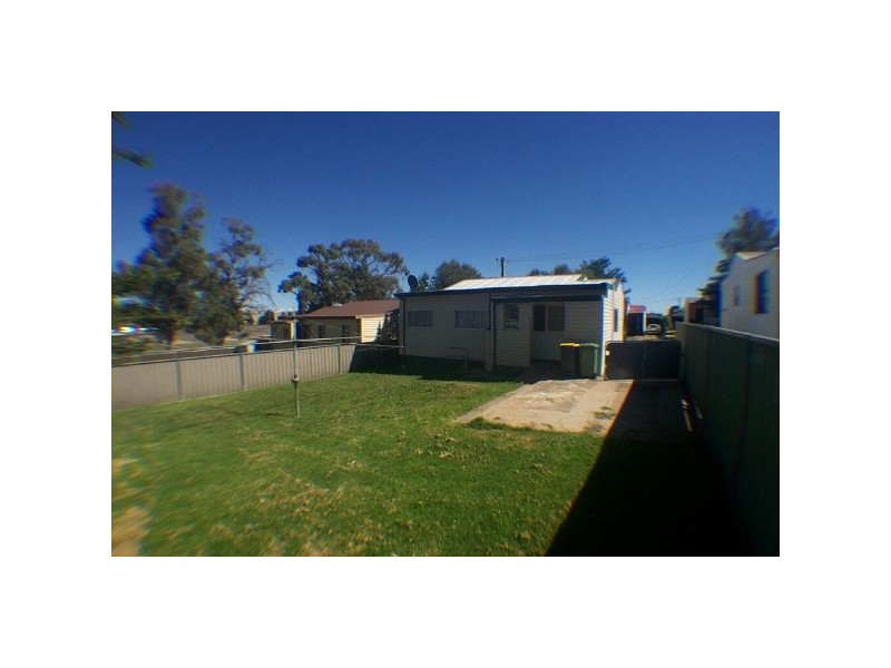 4 KOKODA STREET, Orange NSW 2800