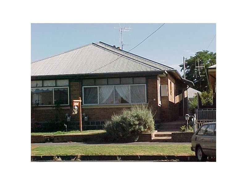 12 Dora Street, Orange NSW 2800
