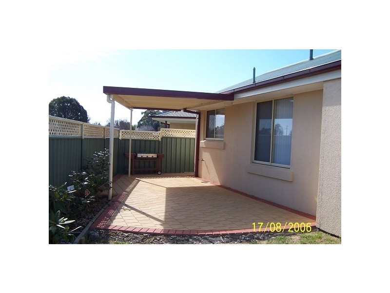 2/4A VICTORIA STREET, Orange NSW 2800