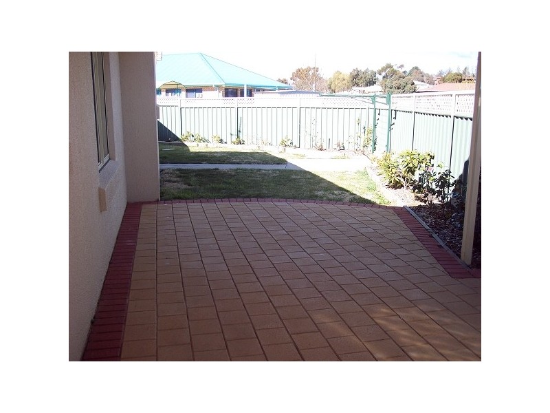 2/4A VICTORIA STREET, Orange NSW 2800