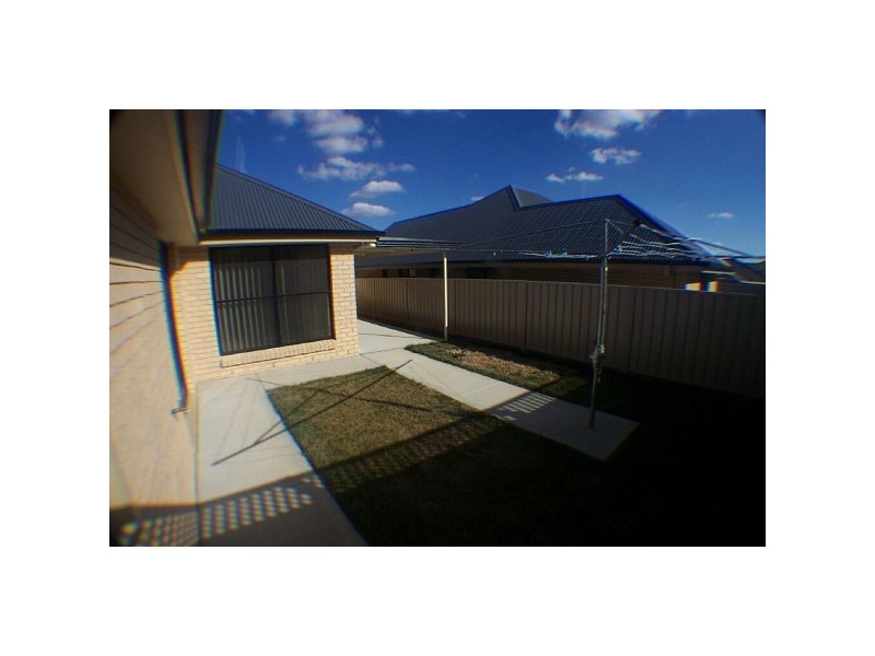 18 Terry Turner Drive, Orange NSW 2800