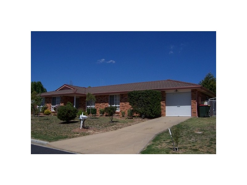 12 Avondale Drive, Orange NSW 2800