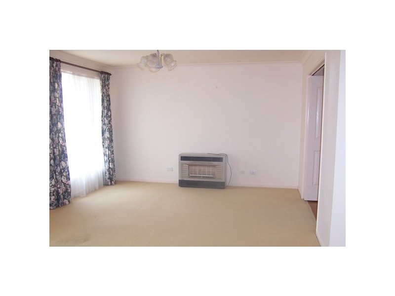 12 Avondale Drive, Orange NSW 2800