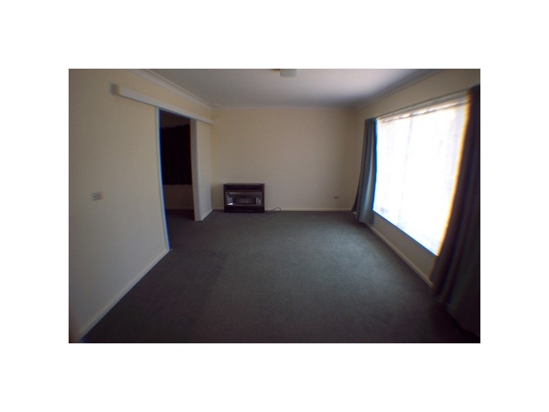 2 Carroll Street, Orange NSW 2800