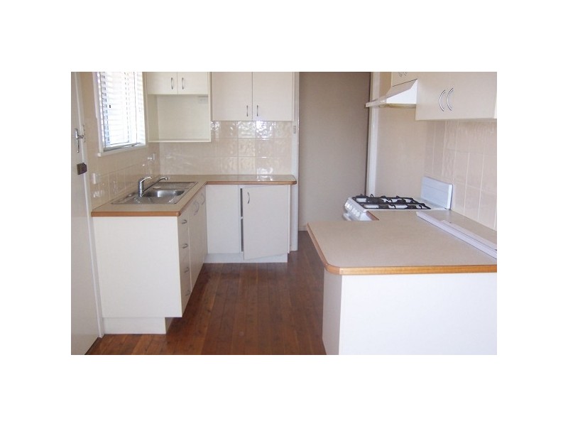 11 Racecourse Road, Orange NSW 2800