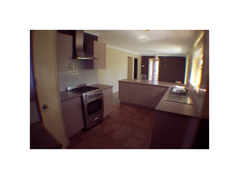 2 Melville Place, Orange NSW 2800