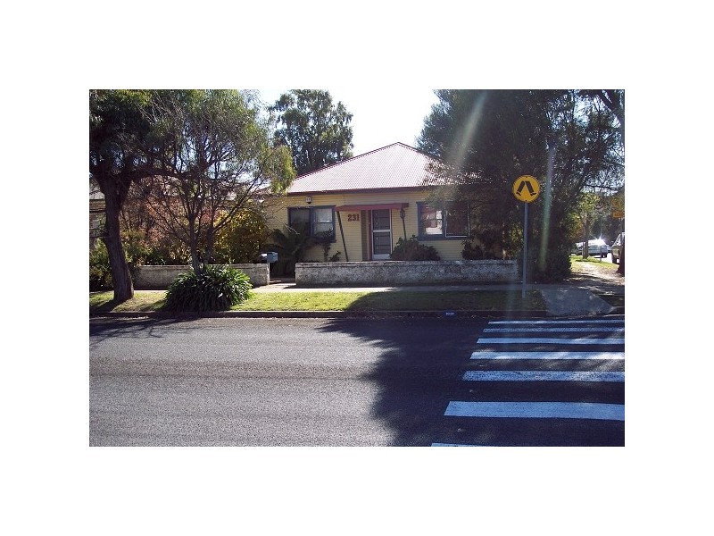231 March Street, Orange NSW 2800