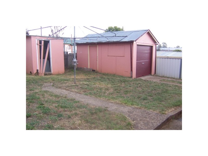 16 Moresby Street, Orange NSW 2800