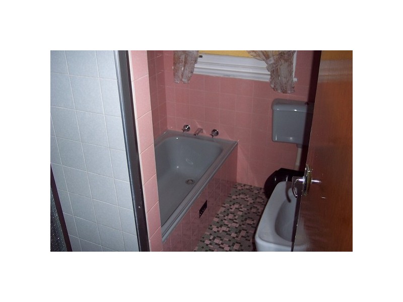 136 Moulder Street, Orange NSW 2800