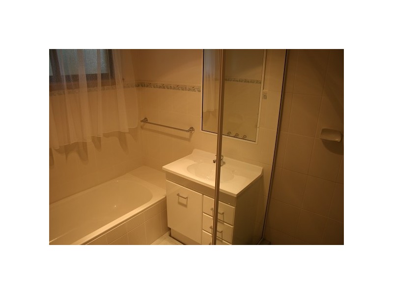 1 Bowen Place, Orange NSW 2800