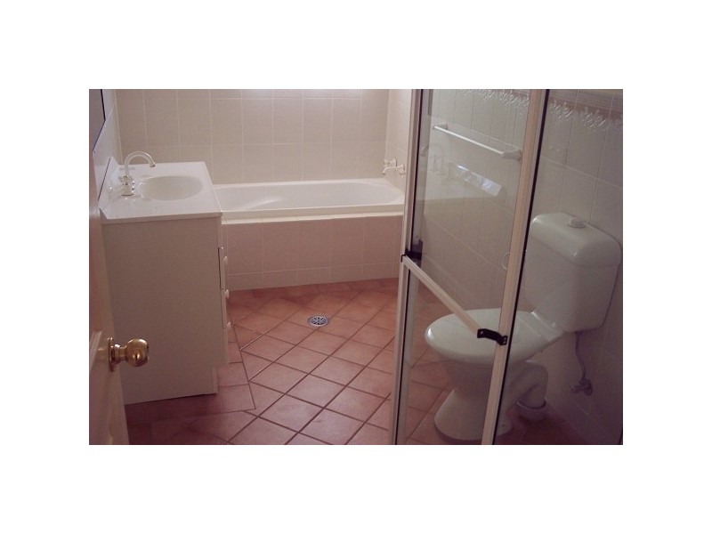 6 MCCARRON PLACE, Orange NSW 2800