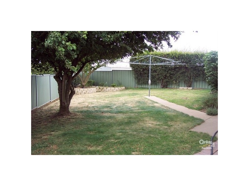 6 Amana Circuit, Orange NSW 2800