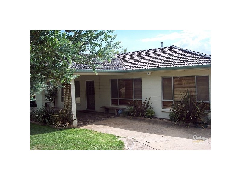 6 Mathoura, Orange NSW 2800