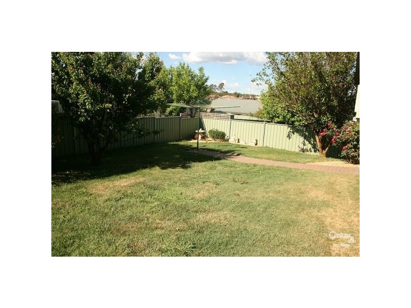 40 Agland Crescent, Orange NSW 2800