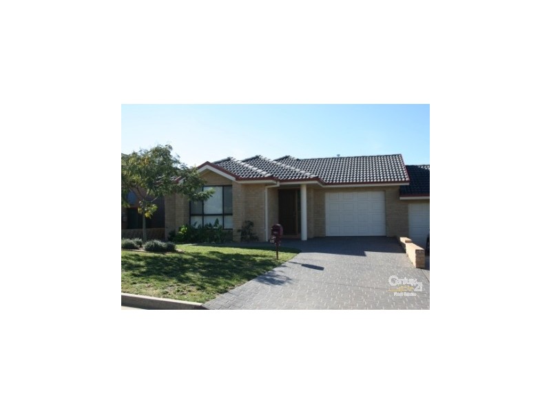 9A Mahogany Place, Orange NSW 2800